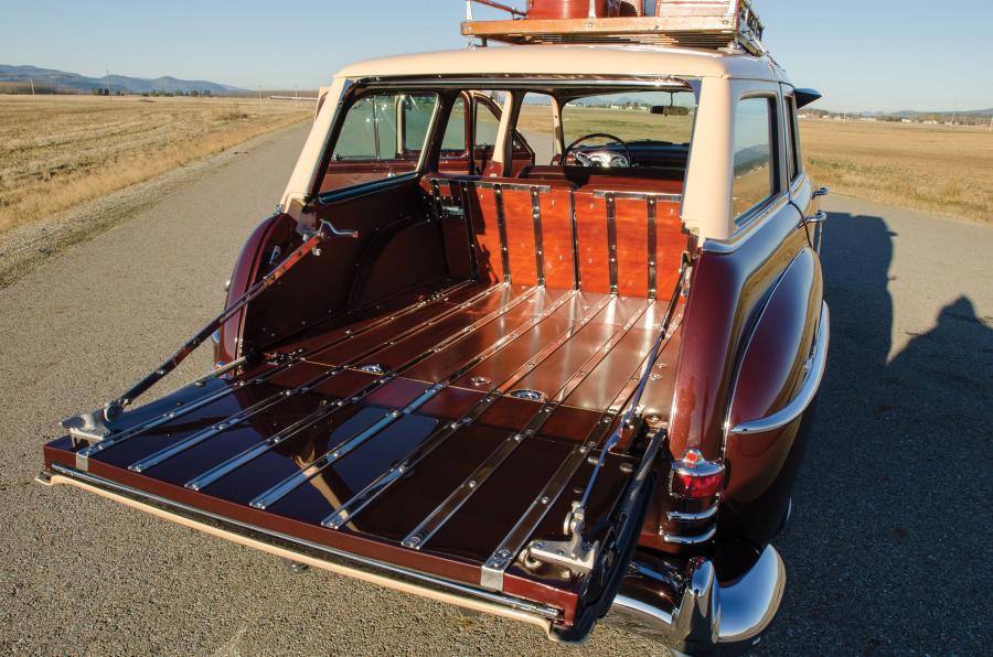  Chrysler New Yorker Town & Country 1954 года  (фото 3 из 13)